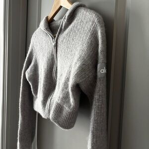 ALO Yoga Gray Women's Sweater